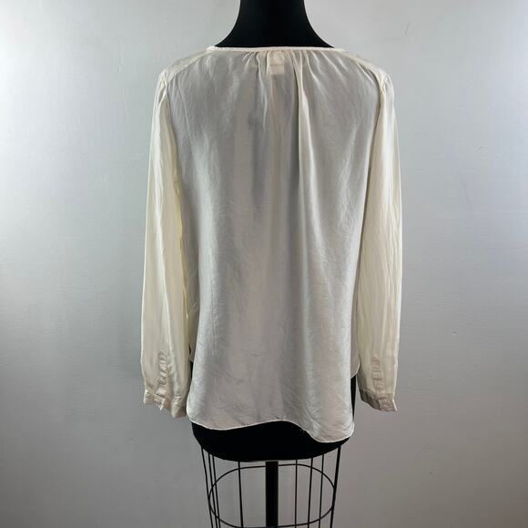 SUNDANCE Embroidered Silk Blouse Keyhole Long Sleeve Cream Top Size M Medium - Picture 5 of 7